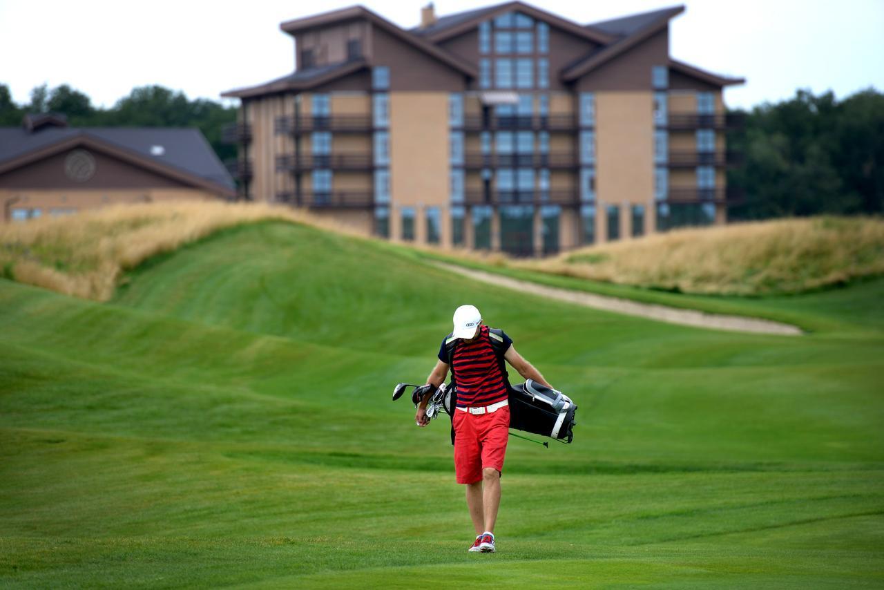 Superior Golf And Spa Resort Charkiv Esterno foto