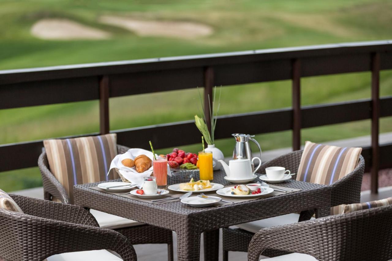 Superior Golf And Spa Resort Charkiv Esterno foto