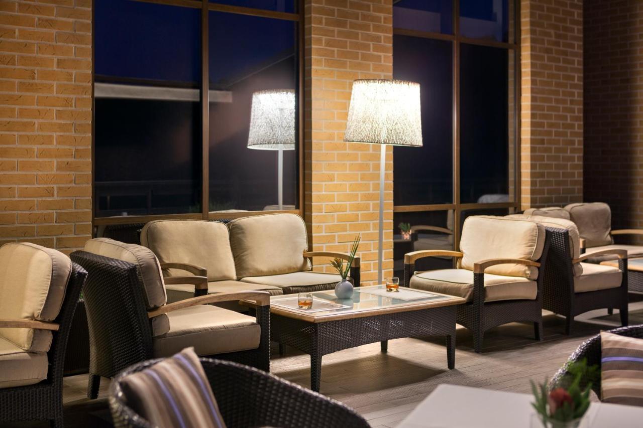 Superior Golf And Spa Resort Charkiv Esterno foto